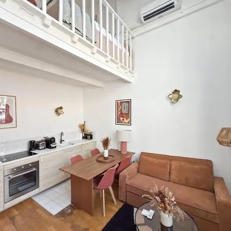 Duplex Pres Du Jardin Du Luxembourg Apartment Paris